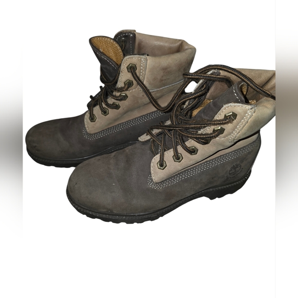 Timberland Women's Brown and Tan Combat Boots - Picture 2 of 4